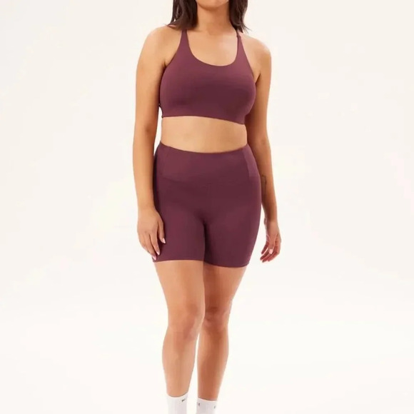 girlfriend collective FLOAT Ultralight Run Short Berry - Picture 1 of 10